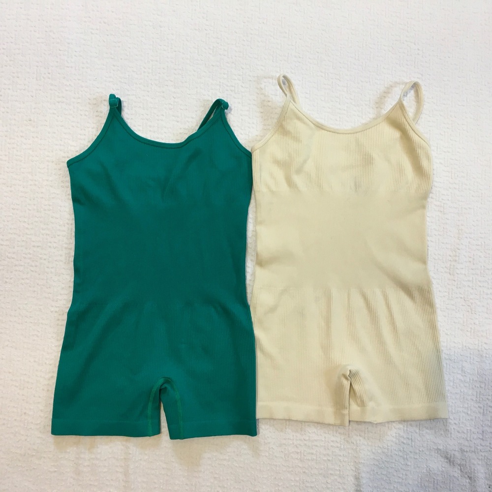 VINGOSTAR Ribbed Seamless Bodysuit‎ Tank Top Shorts Emerald Green Cream Set M